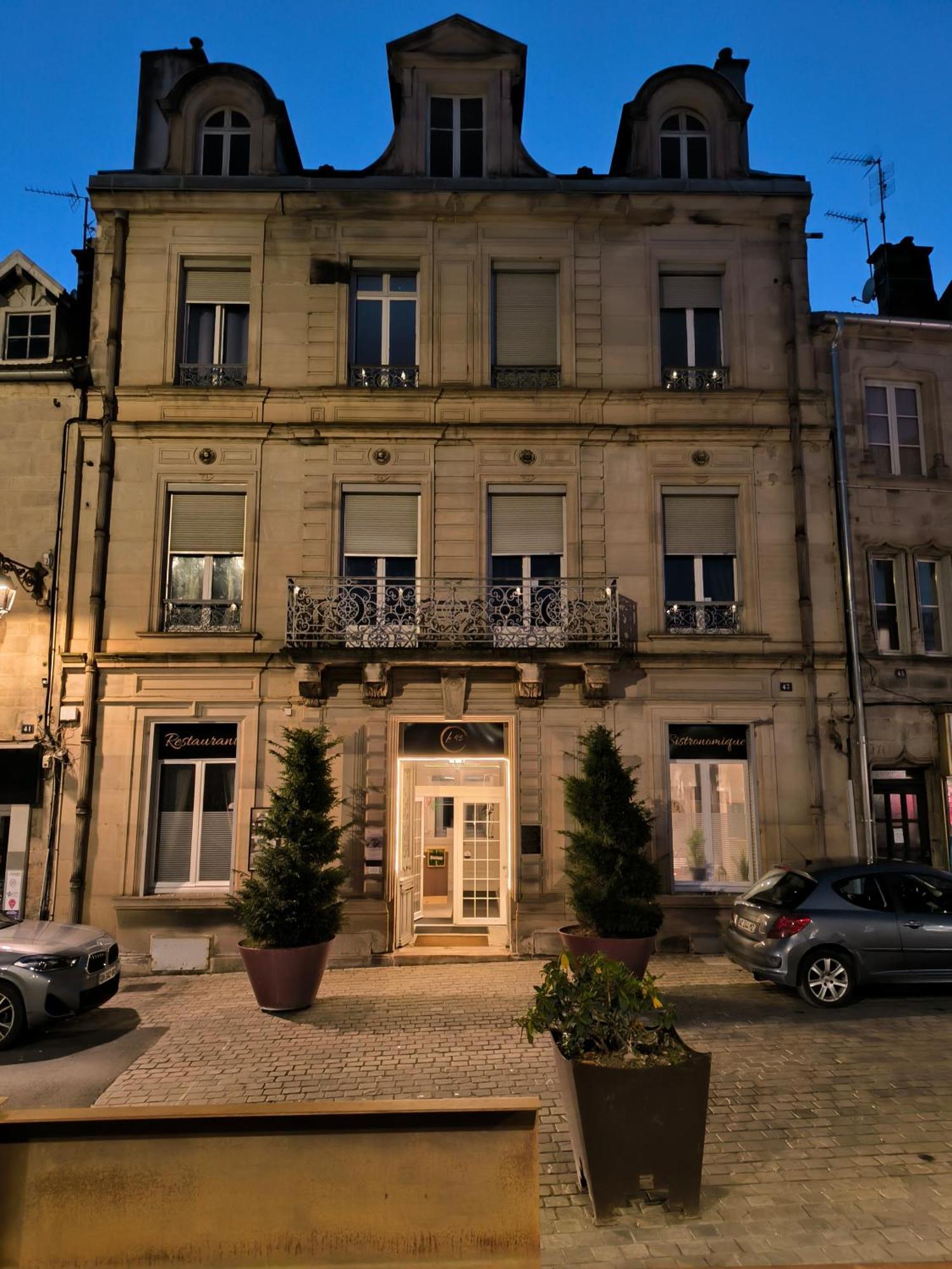 Le Napoleon Hotel Luxeuil-les-Bains Exterior photo